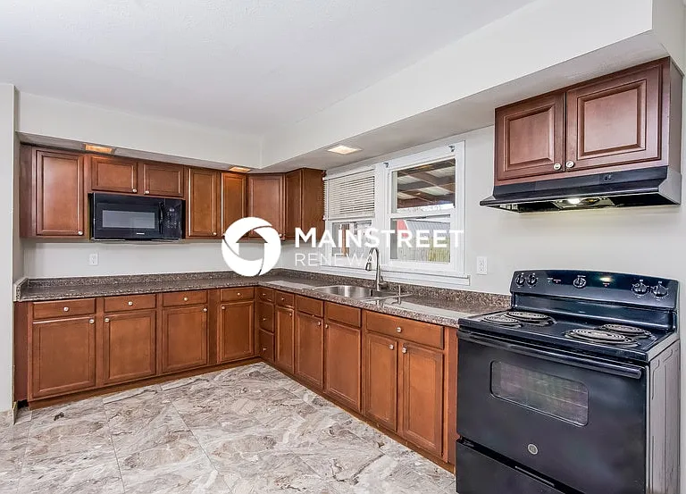 7412 Lesane Dr — Photo 8