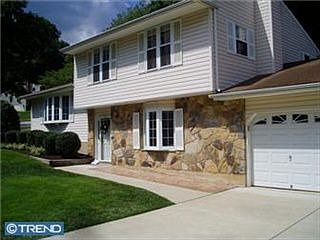 1st image of 2305 Ramblewood Dr