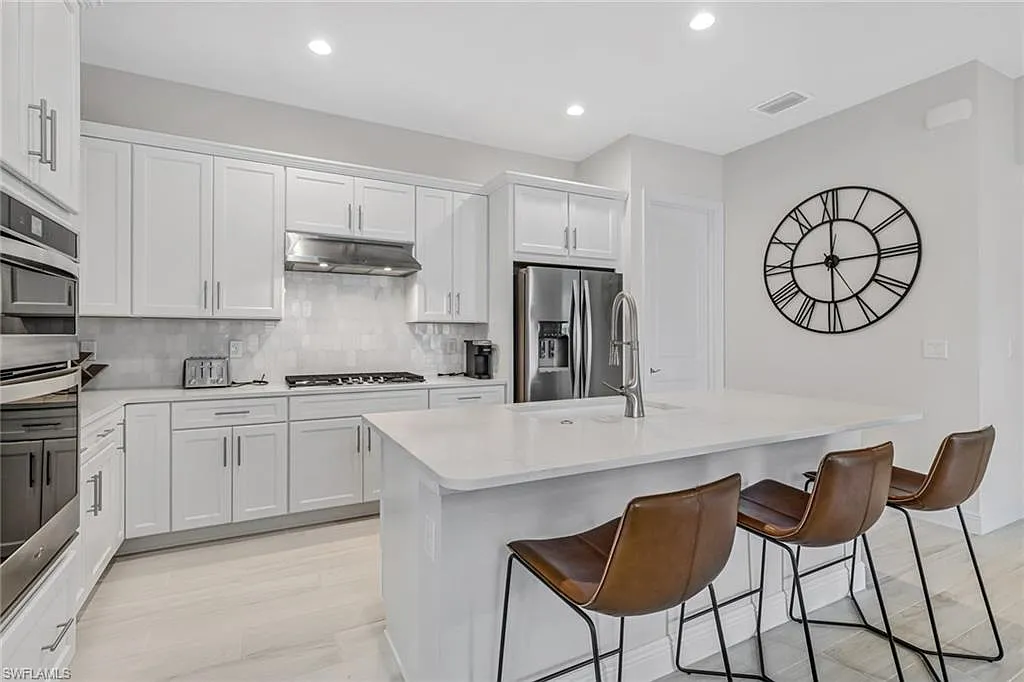 2 bed, 2.0 bath, 1643 sqft, $3,250 — Photo 3