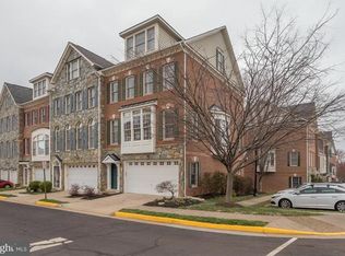 11446 Log Ridge Dr, Fairfax, VA 22030