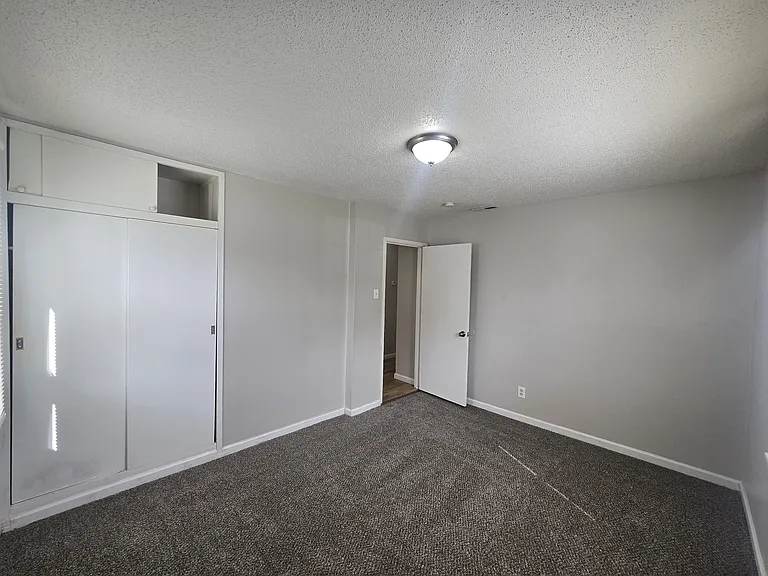 9113 Kathlyn Dr — Photo 12