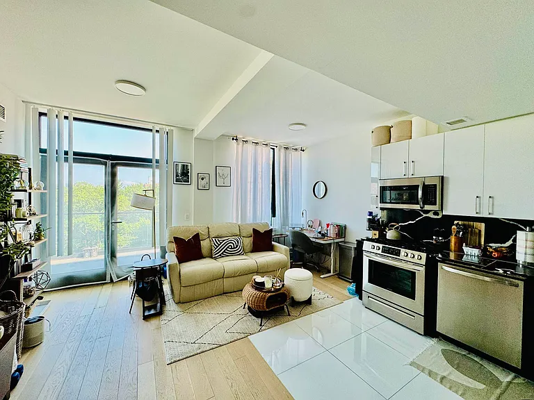 3128 Henry Hudson Pkwy E #405 — Photo 4