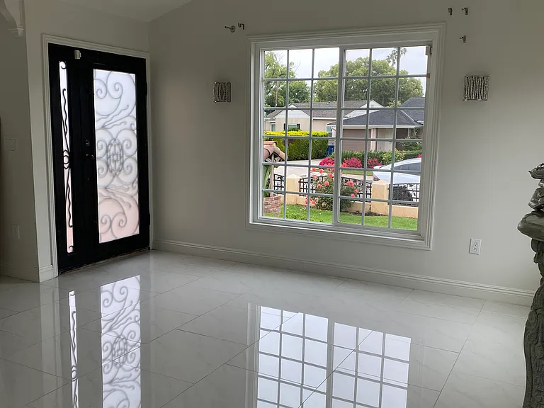 349 Victory Ct — Photo 4
