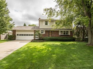 3905 Inland Dr, Bay City, MI