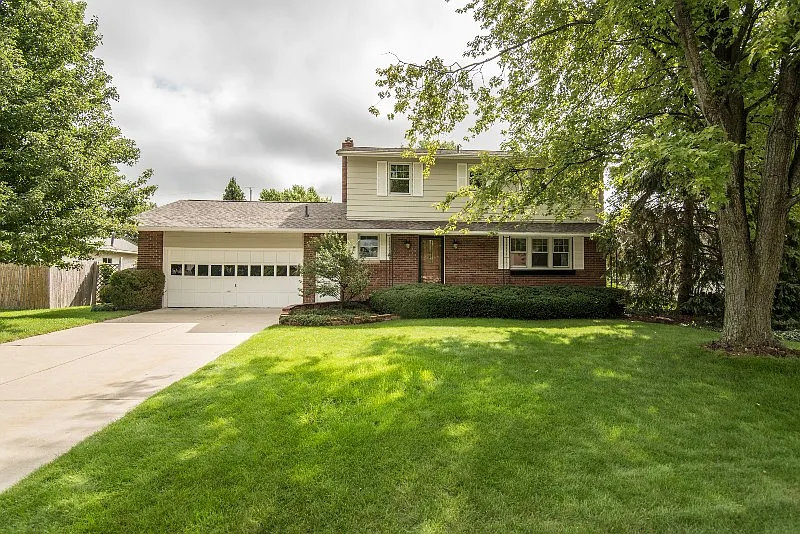 3905 Inland Dr photo 1