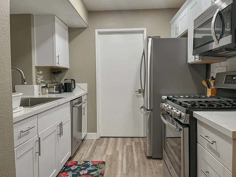 7885 W Flamingo Rd — Photo 13