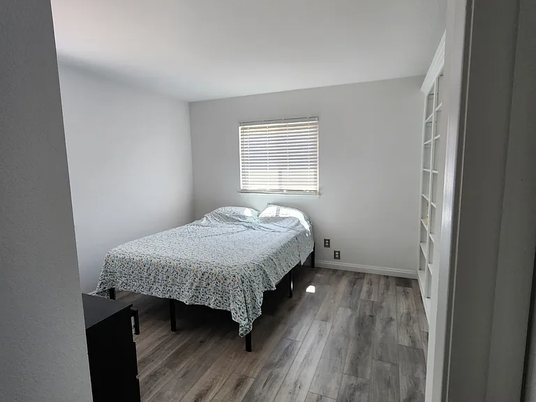 1374 Kirkmichael Cir — Photo 3