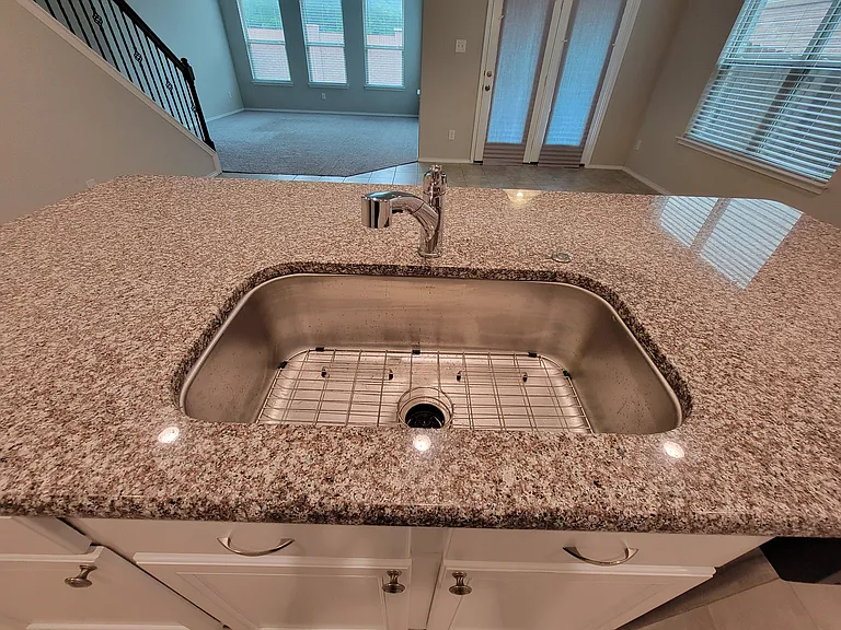 4725 Redbud Dr — Photo 8