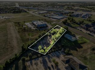 2701 S Market St, Brenham, TX 77833
