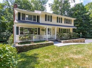 26 Mimosa Ct, Ridgefield, CT 06877