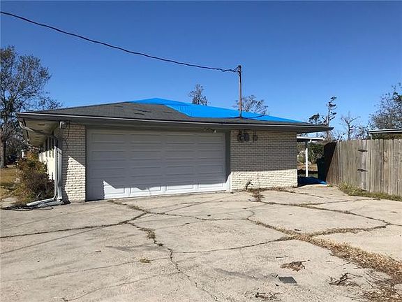 4th image of 2911 Saint Joseph St