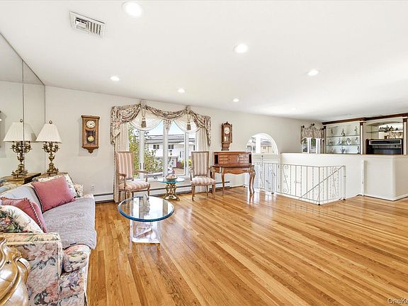 4th image of 3284 Shore Road