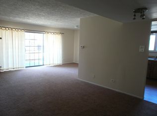 11128 Northwest Rd APT D, Palos Hills, IL 60465