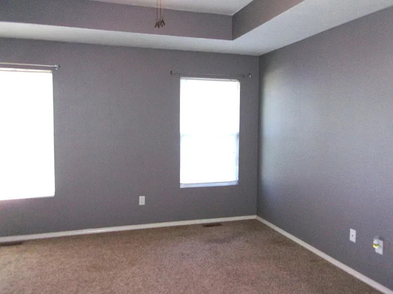 872 W Linwood Ave — Photo 5