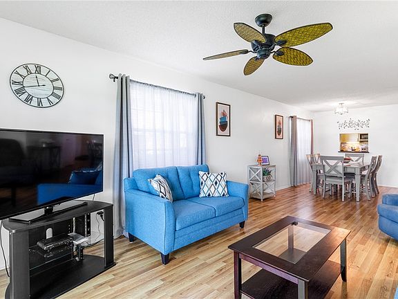 4th image of 76 Royal Oak Dr APT 101