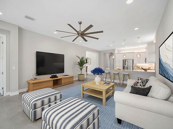 3rd image of 28616 Lobos Cir