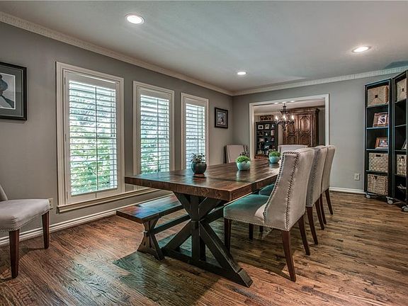 5th image of 4315 San Gabriel Dr