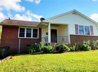 225 Meadowbrook Dr, Burlington, NC 27215