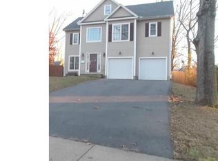 78 Chambers St, Manchester, CT 06042