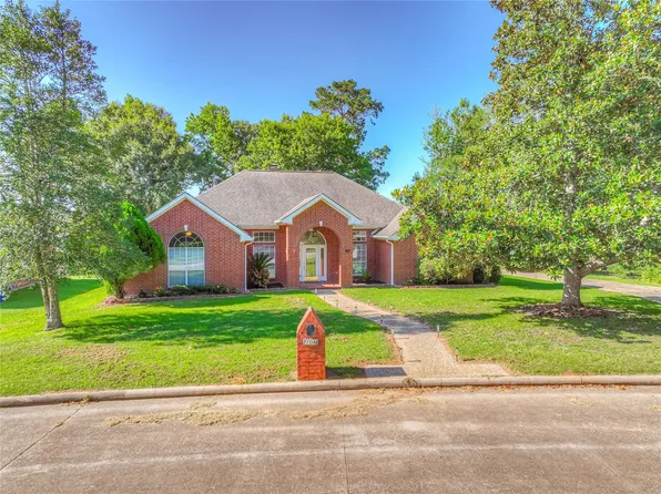 108 Wildwood Dr, Livingston, TX 77351