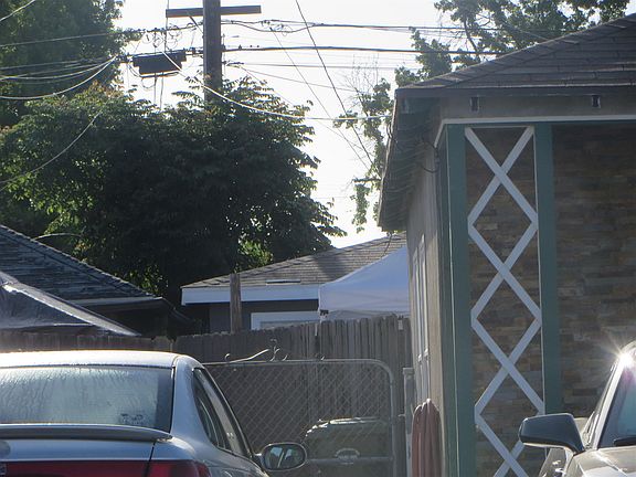 3rd image of 13902 Roseton Ave