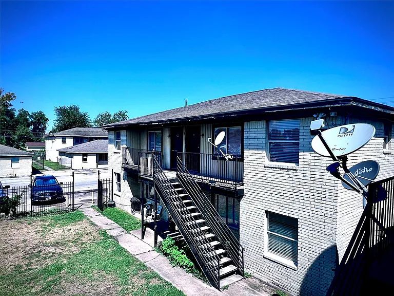 6802 Sayers St #A — Photo 1