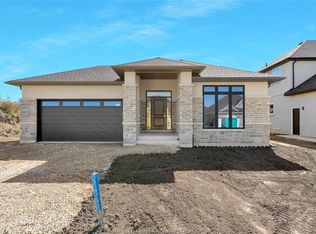 76 Belleview Dr, Kingsville, ON