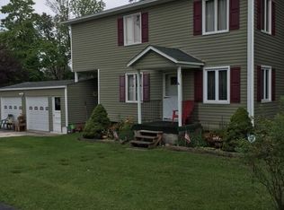 10221 Stafford Rd, Chagrin Falls, OH 44023