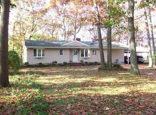 20 Chapman Blvd, East Moriches, NY 11940