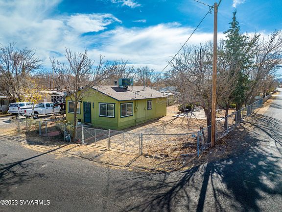 3rd image of 1401 E Navajo Street