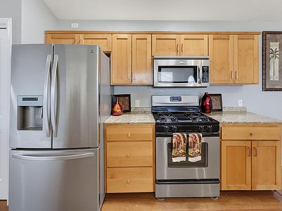 5th image of 3643 Amelia Way