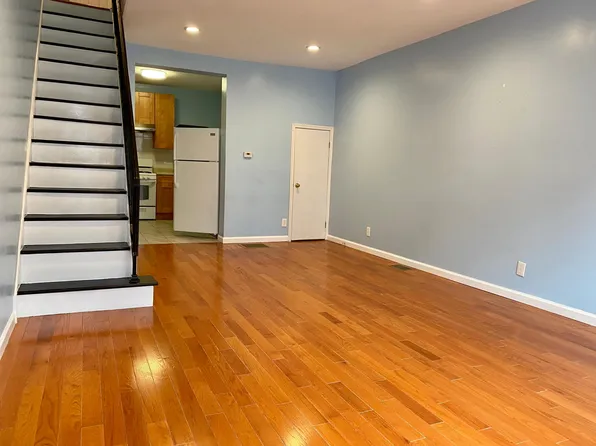 2607 S Fairhill St, Philadelphia, PA 19148