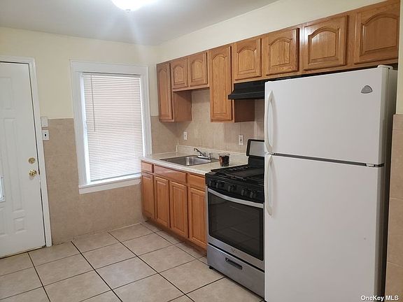 4th image of 60-26 59th Ave #2