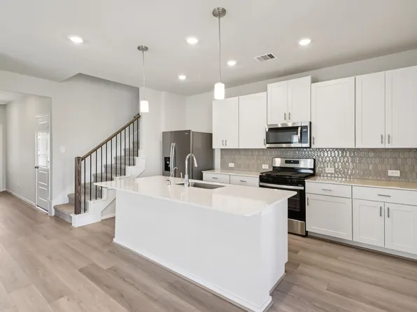 5104 Redbud Valley Dr, Pearland, TX 77584