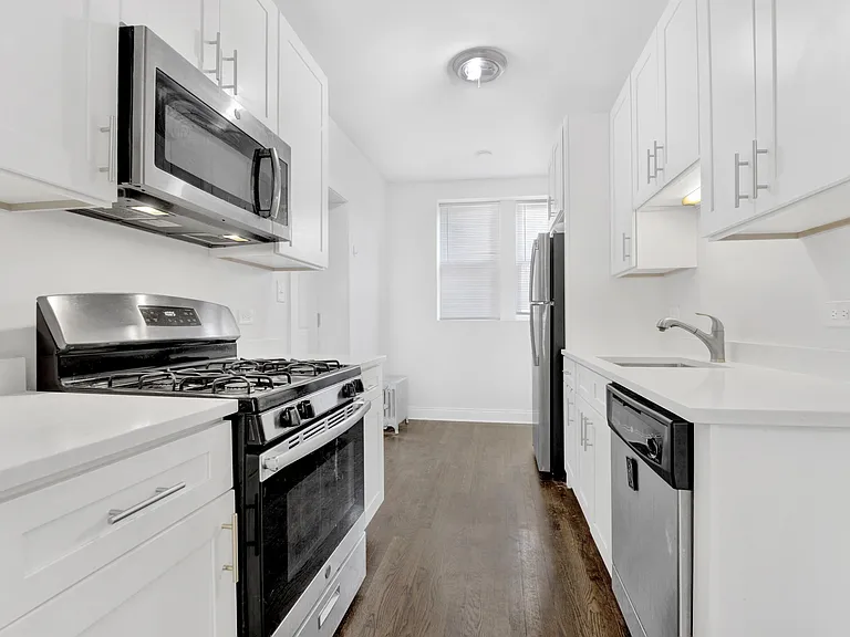 4404 W Altgeld St #1 — Photo 6