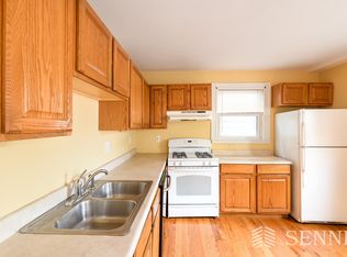 31 Roberts Rd #1L, Cambridge, MA 02138