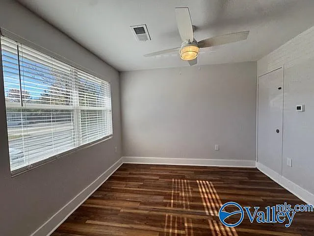 1 bed, 1.0 bath, 525 sqft, $950 — Photo 2