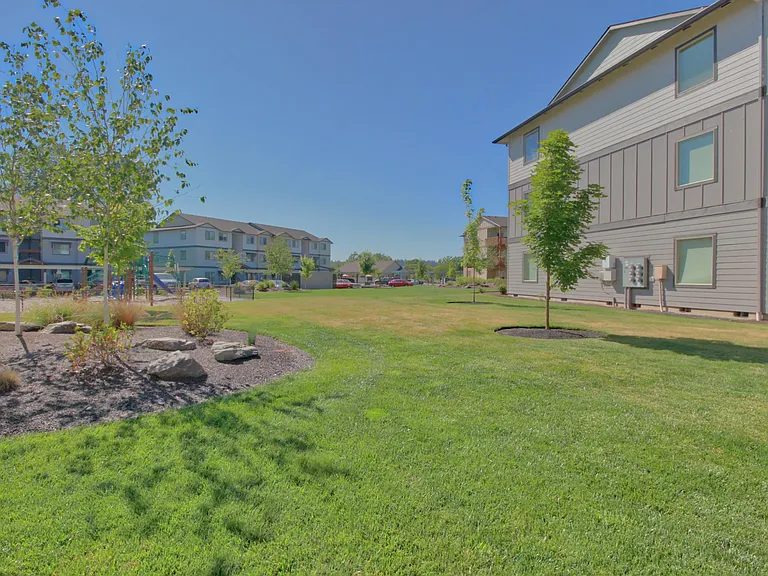 The Reserve at Hawk's Ridge — Photo 24