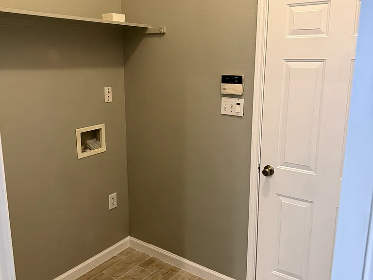 2704 Trent Trl — Photo 20