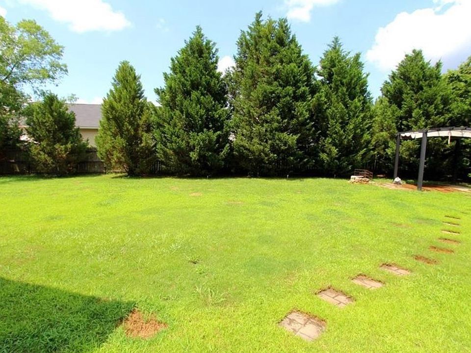 2nd image of 963 Sandstone Ln