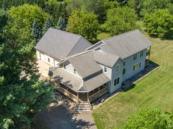 1621 Ray Rd, Oxford, MI 48371