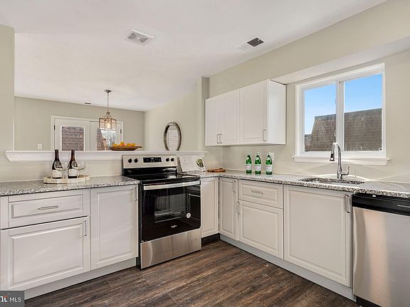 5th image of 3834 Miramonte Pl Suite E