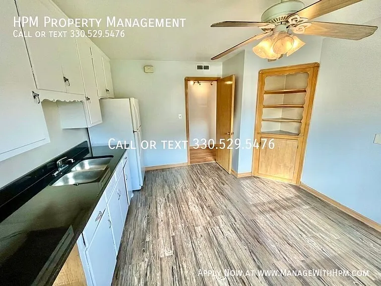 13725 Lakewood Heights Blvd #7 — Photo 2