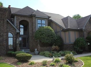 5422 Windham Hill Ct, West Bloomfield, MI 48323