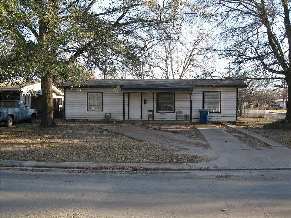 1st image of 2807 W Collin St