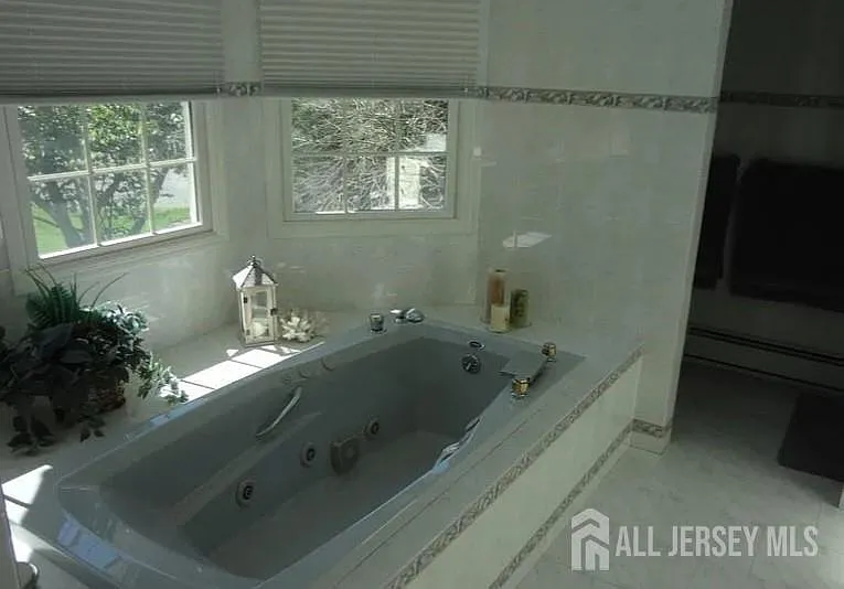 246 Fresh Ponds Rd — Photo 25