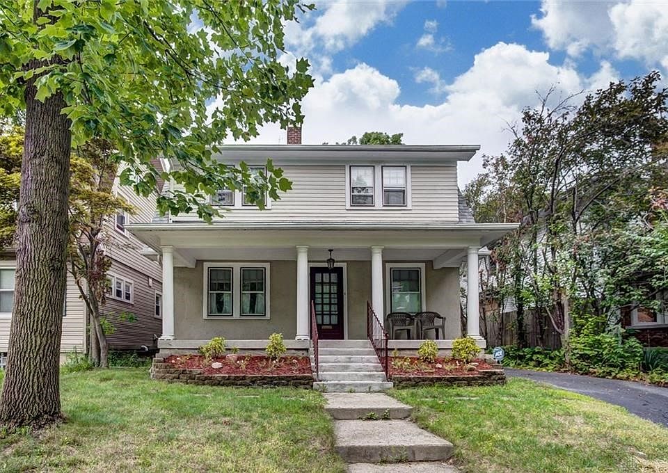 1st image of 71 Pinehurst Ave