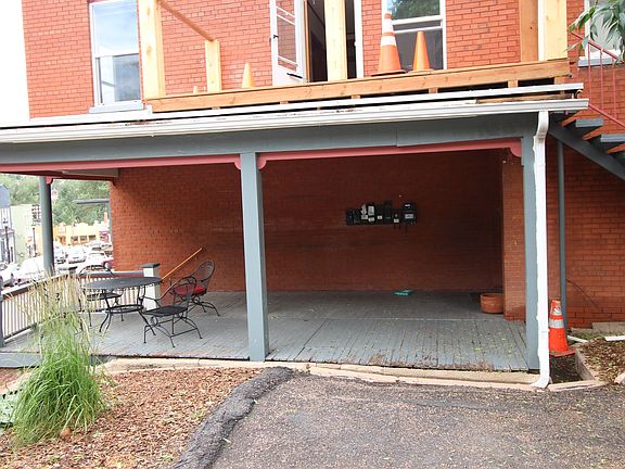 4th image of 103 Ruxton Ave #2-R1