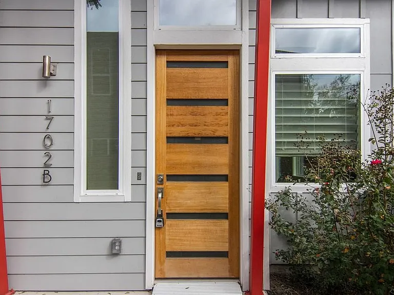 1702 W Saint Johns Ave #B — Photo 2