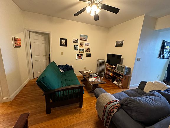 5th image of 37 Egremont Rd APT 4